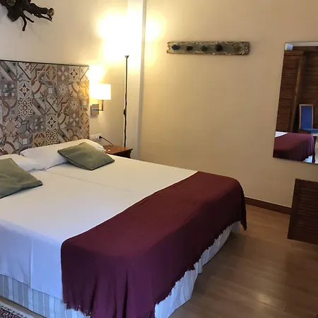 佳拉酒店 4* 加拉奇科