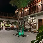 מלון Gara 4*