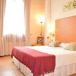 מלון Gara 4*
