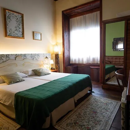Gara Hotel 4*